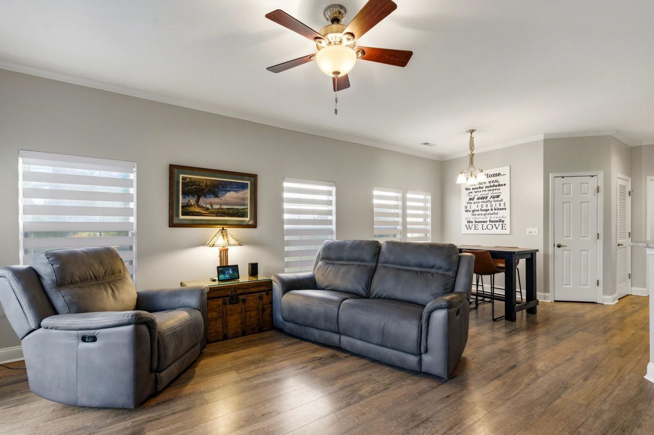 5026 Belleglen Court  Photo 13