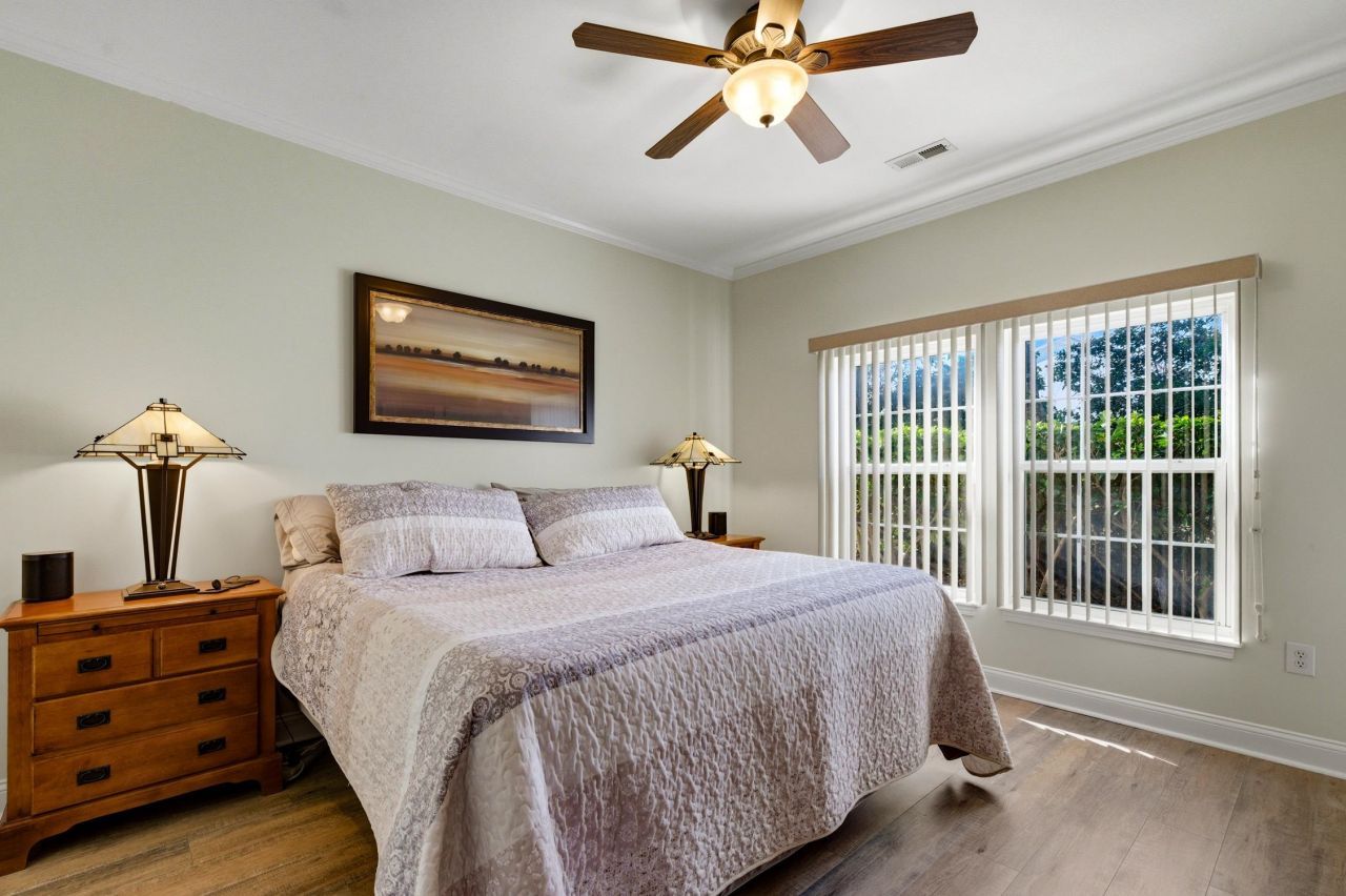 5026 Belleglen Court  Photo 17