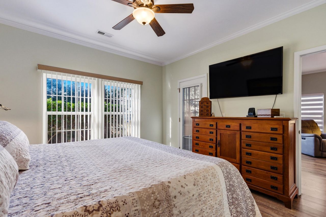 5026 Belleglen Court  Photo 18