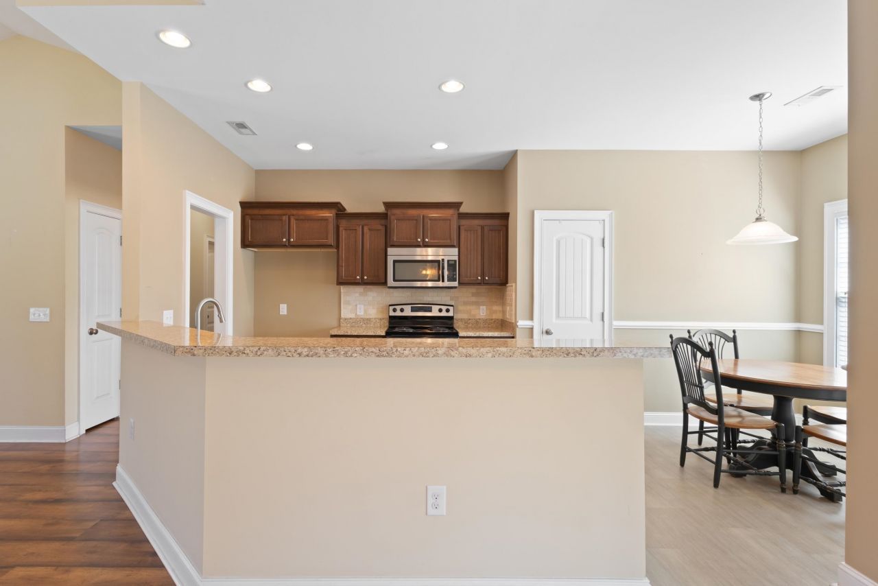 1100 Eureka Trail Photo 15