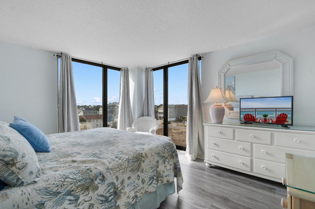 1425 S Ocean Blvd. Photo 19