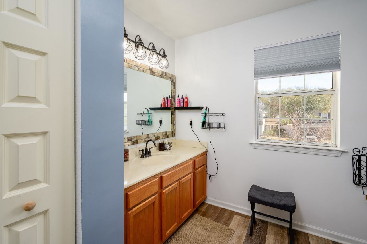 465 Dandelion Ln. Photo 19