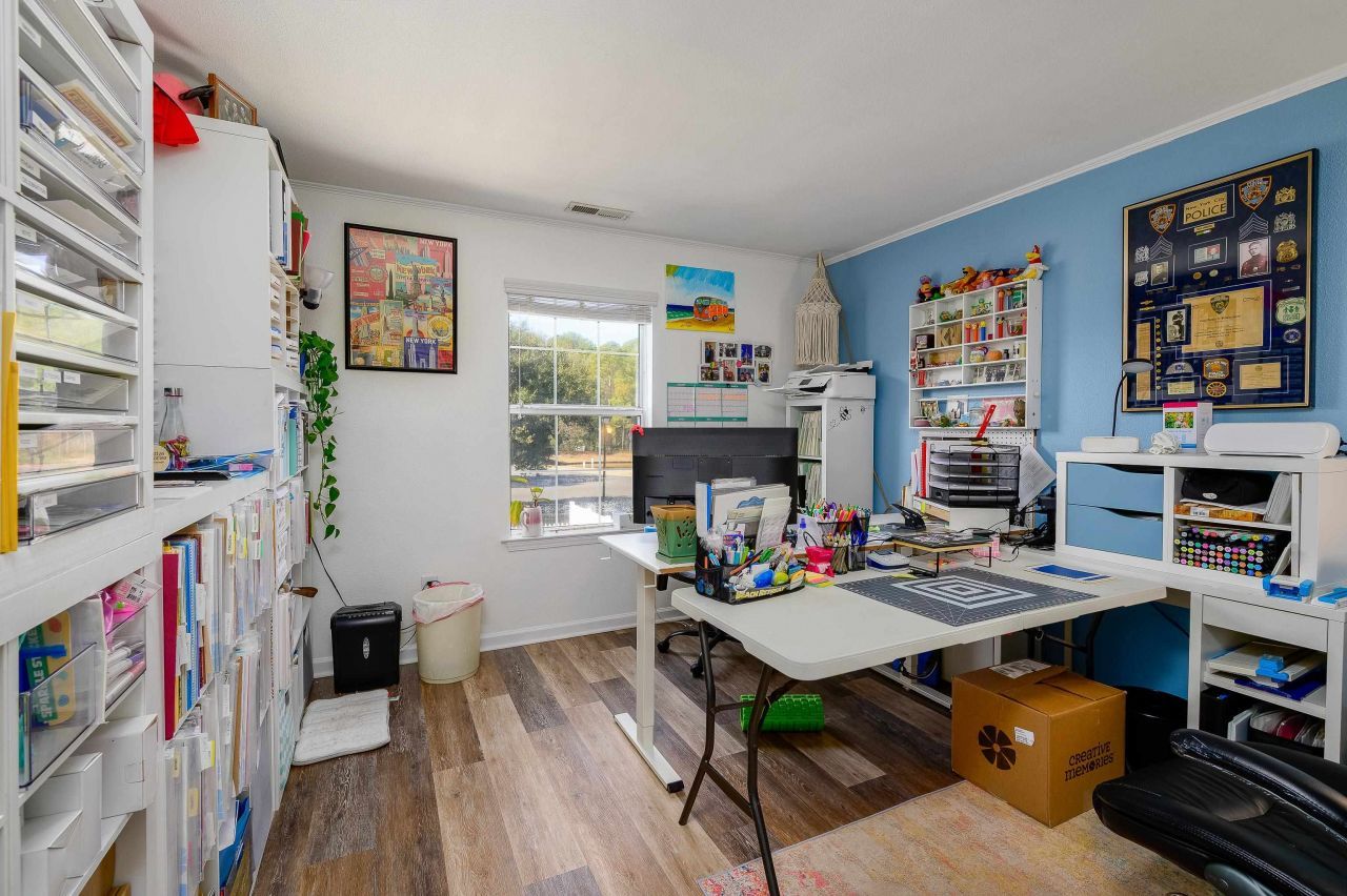 465 Dandelion Ln. Photo 25