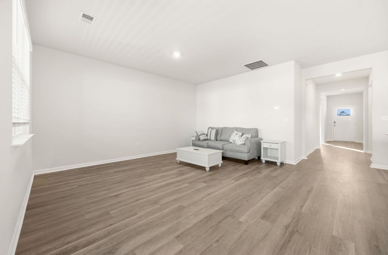 4012 Sage Dr. Photo 6