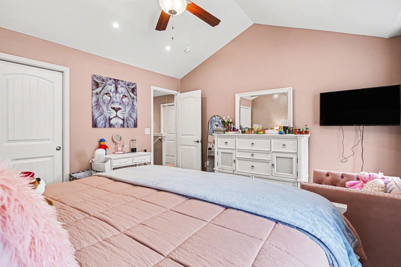 520 Riverward Dr.  Photo 16