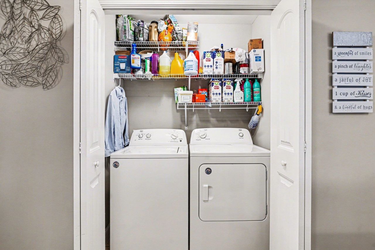 520 Riverward Dr.  Photo 9