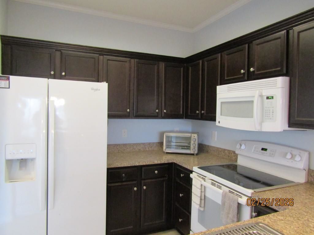 144 Scotchbroom Dr. Photo 4