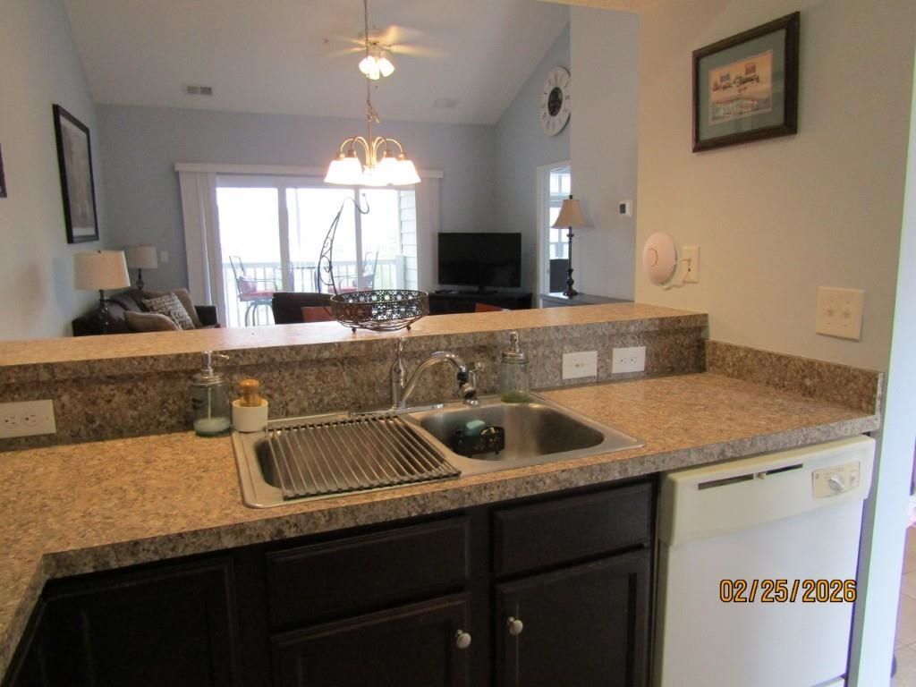 144 Scotchbroom Dr. Photo 5