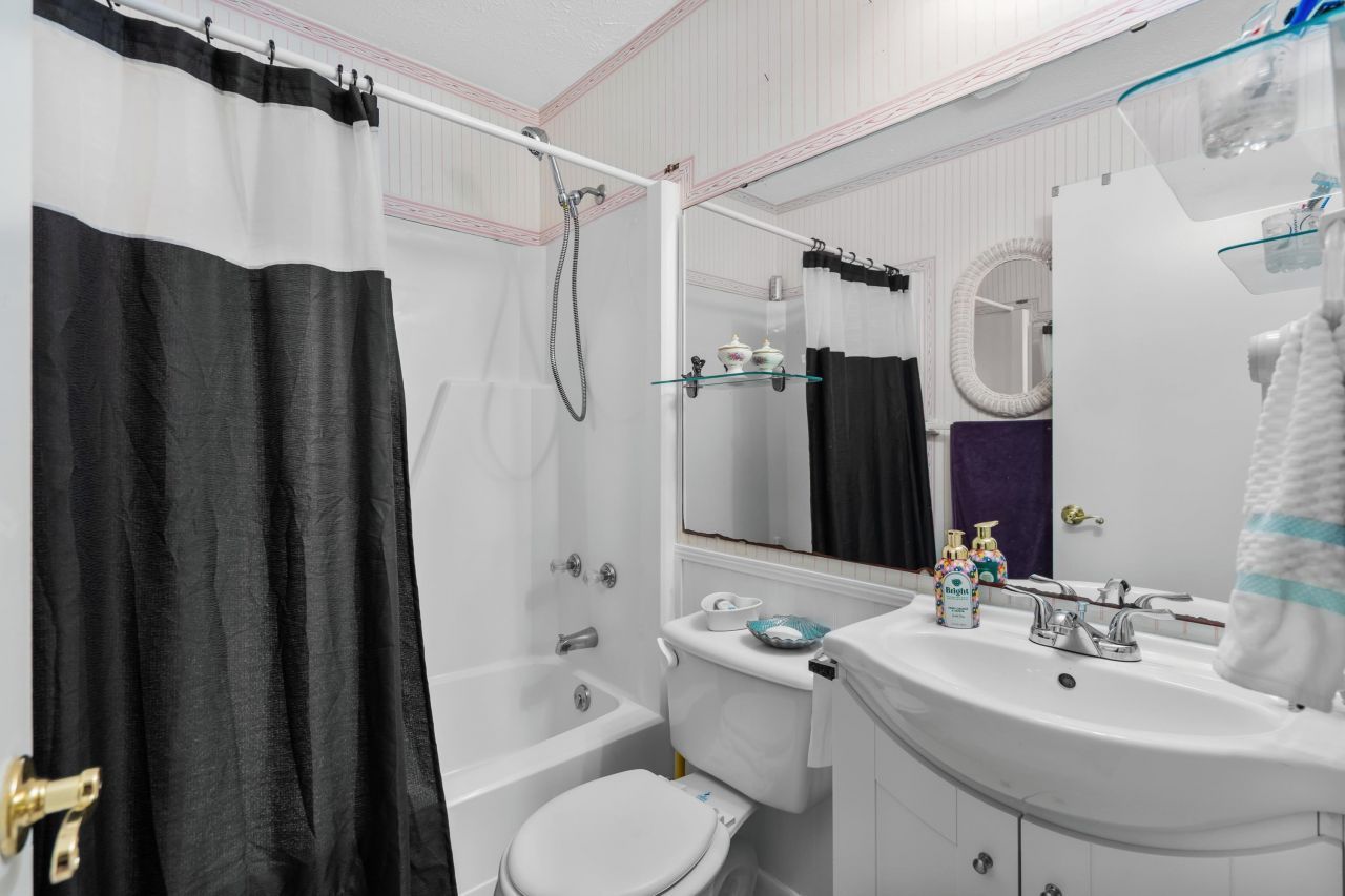 9553 Edgerton Dr. Photo 15