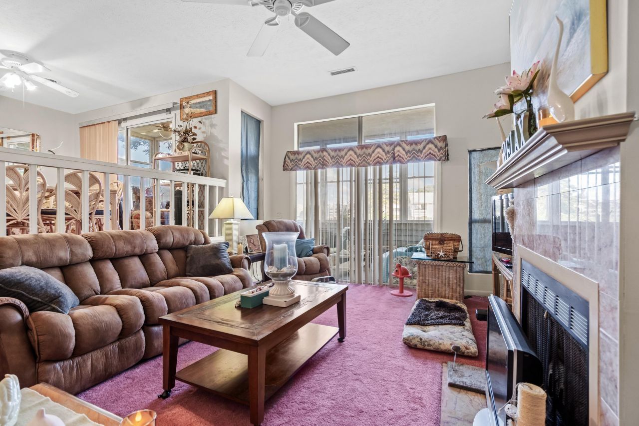 9553 Edgerton Dr. Photo 8