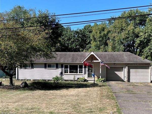 5221 Revere Avenue NW, Massillon, OH 44647