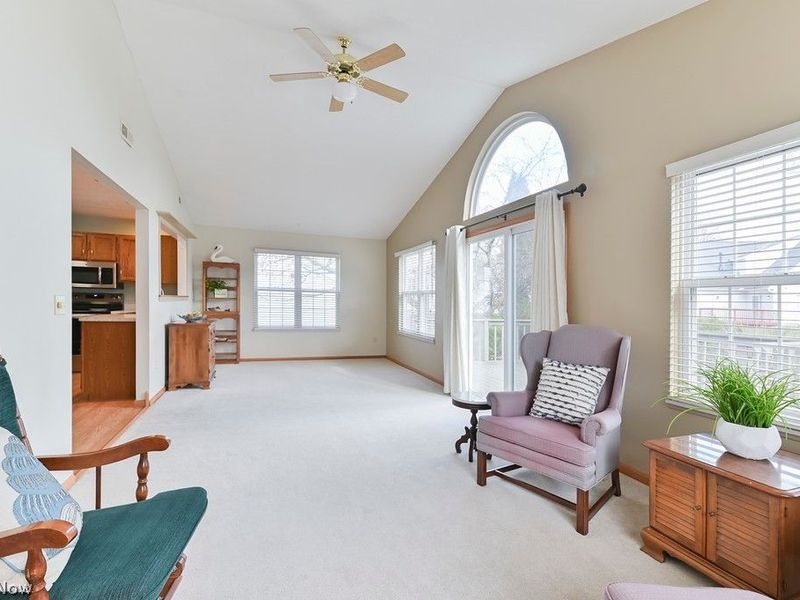 443 Scarborough Lane, Unit 443, Painesville, OH 44077 Photo 13