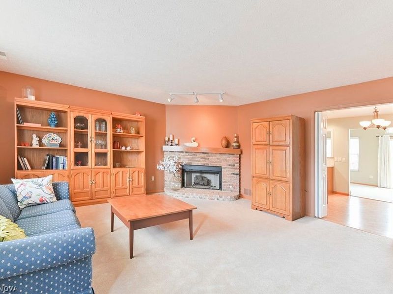 443 Scarborough Lane, Unit 443, Painesville, OH 44077 Photo 2