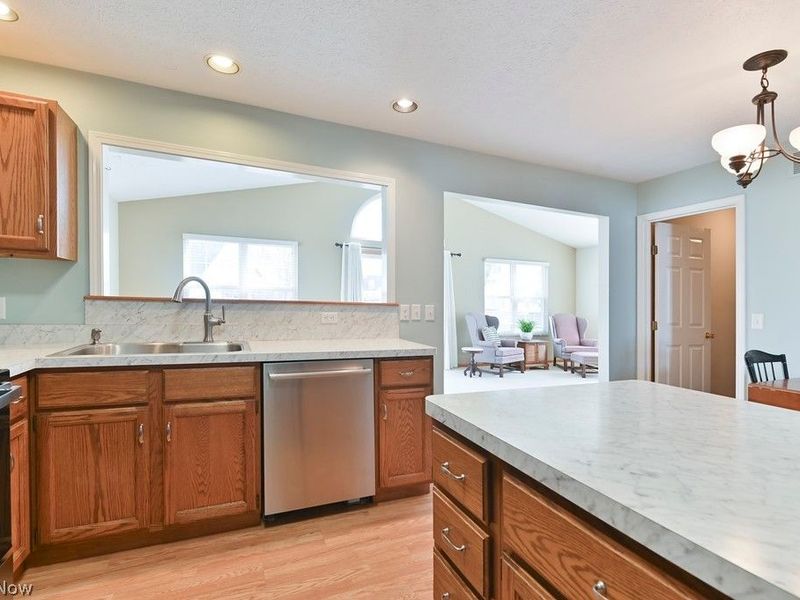 443 Scarborough Lane, Unit 443, Painesville, OH 44077 Photo 9