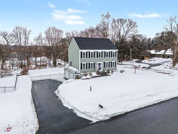 9 Windward Way, Swansea, MA 02777
