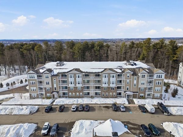 2 Francis Dr, Unit 405, Andover, MA 01810