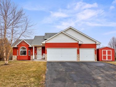 10242 49th Street NE, Albertville, MN 55301