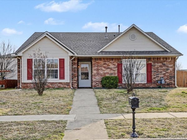 11101 N 120th East Avenue , Owasso, OK 74055