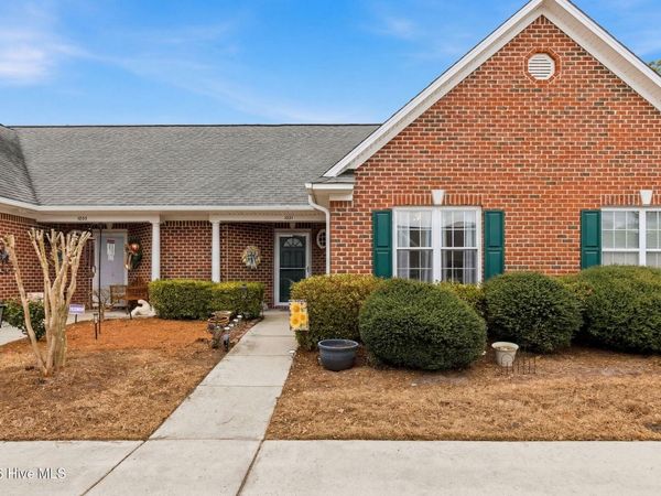 1041 Bridgeport Way, Leland, NC 28451