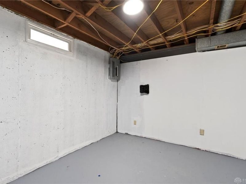 4374 Silverberry Avenue, Dayton, OH 45424 Photo 27