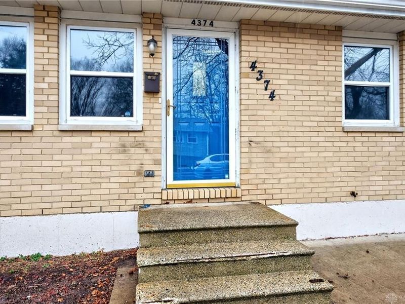 4374 Silverberry Avenue, Dayton, OH 45424 Photo 3