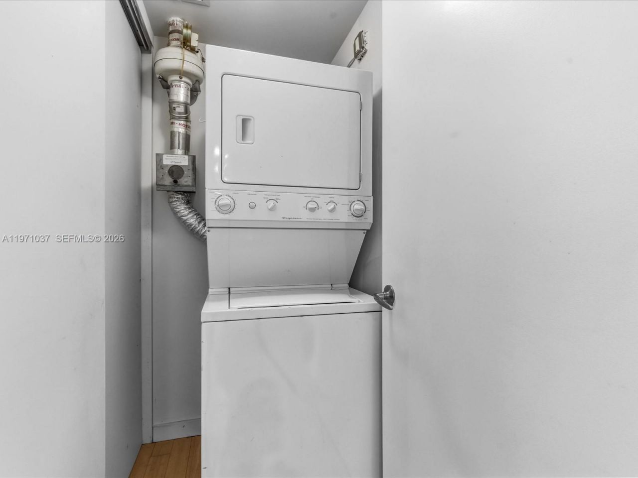 1040 Biscayne Blvd , Unit 1107, Miami, FL 33132 Photo