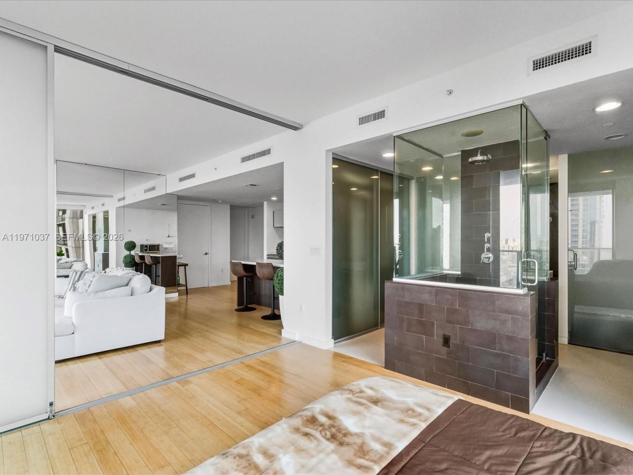 1040 Biscayne Blvd , Unit 1107, Miami, FL 33132 Photo