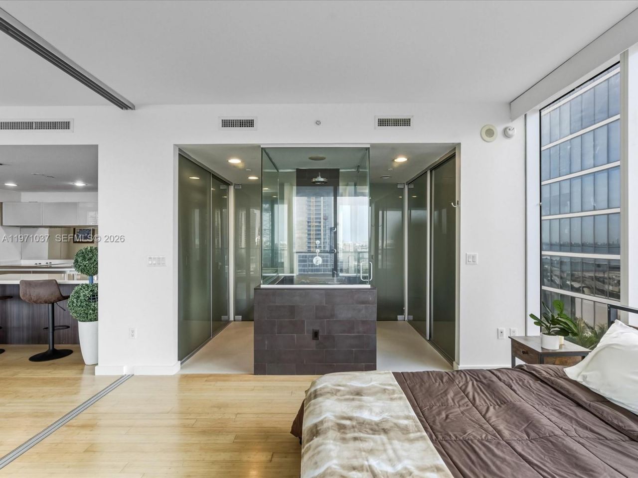 1040 Biscayne Blvd , Unit 1107, Miami, FL 33132 Photo