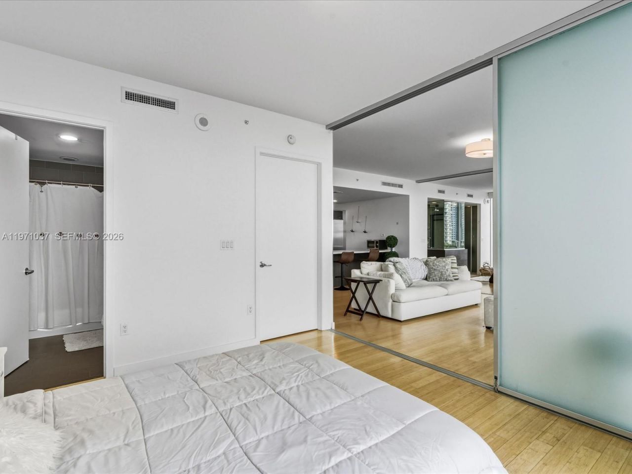 1040 Biscayne Blvd , Unit 1107, Miami, FL 33132 Photo