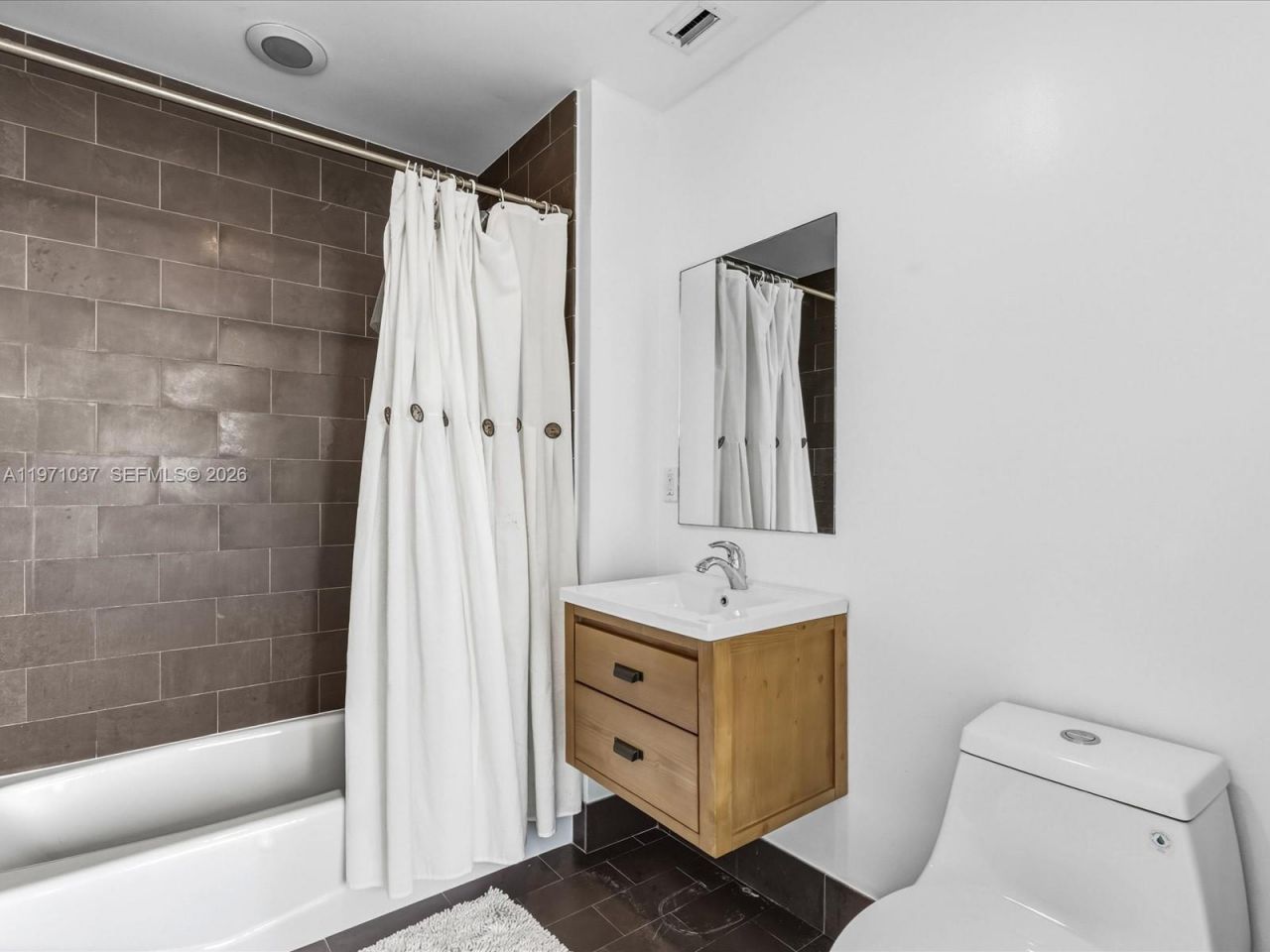 1040 Biscayne Blvd , Unit 1107, Miami, FL 33132 Photo