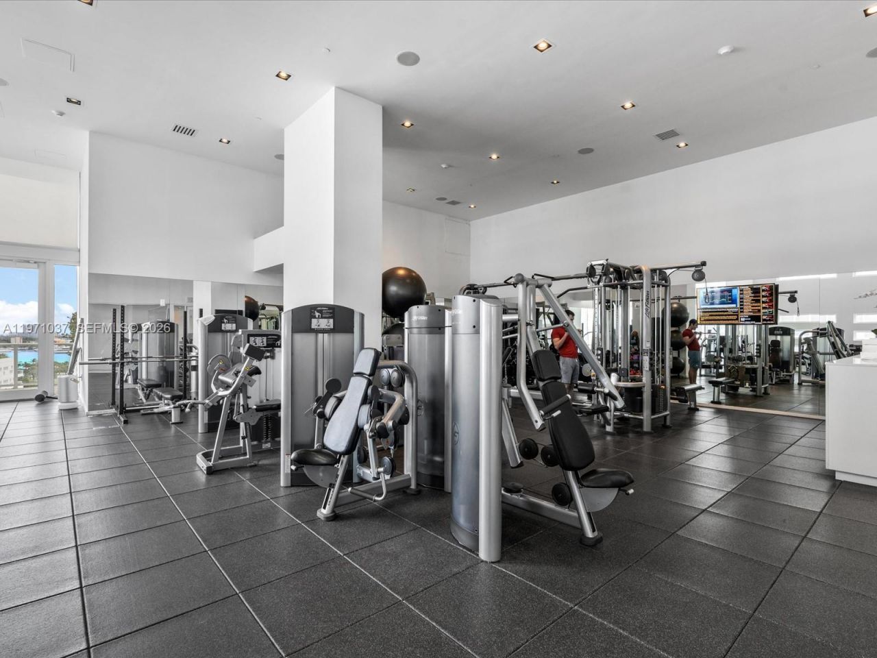 1040 Biscayne Blvd , Unit 1107, Miami, FL 33132 Photo