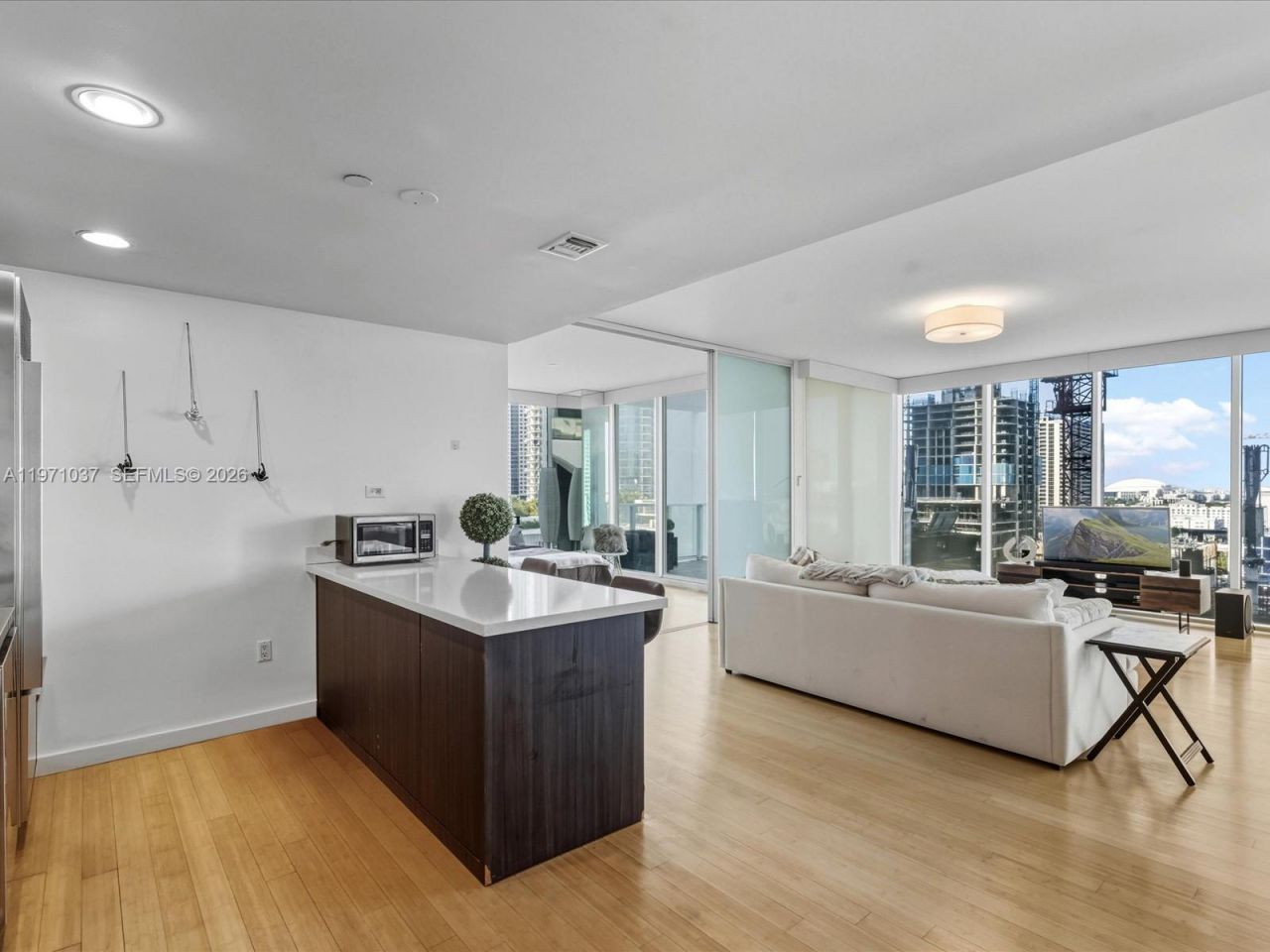 1040 Biscayne Blvd , Unit 1107, Miami, FL 33132 Photo