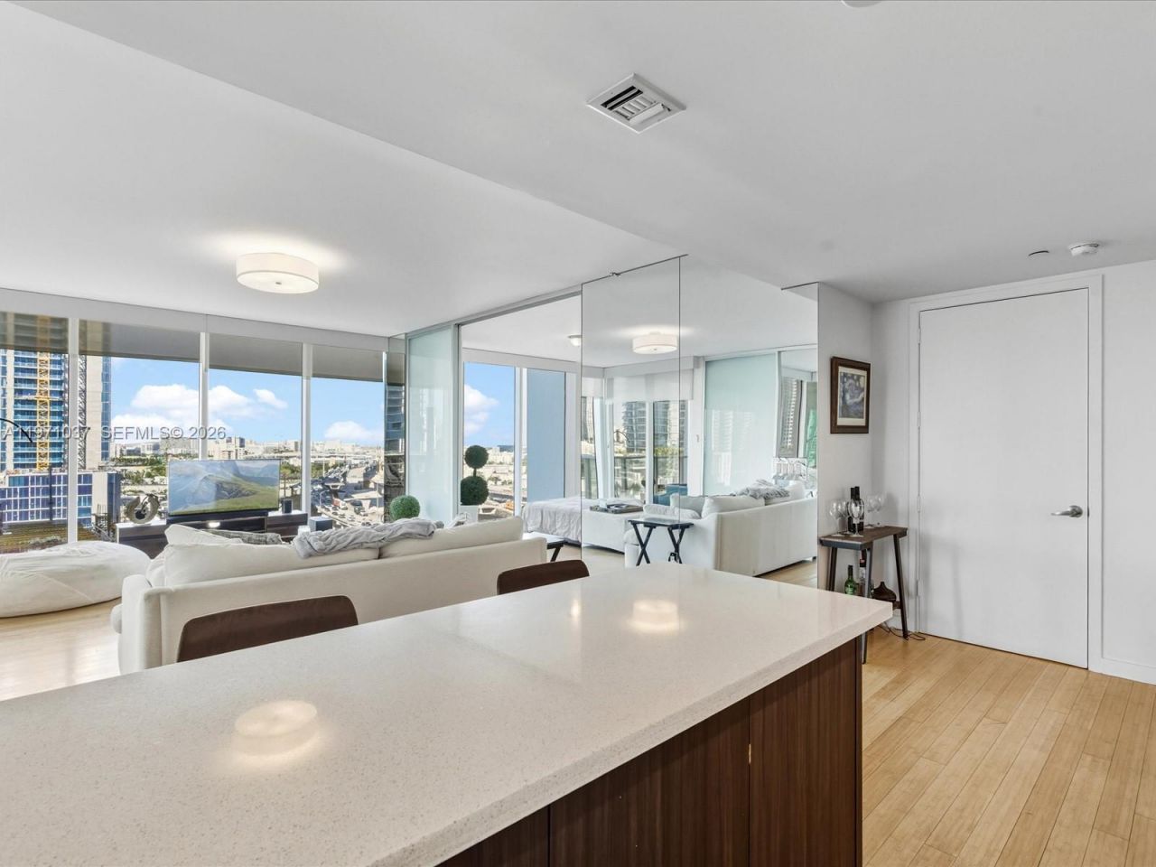 1040 Biscayne Blvd , Unit 1107, Miami, FL 33132 Photo