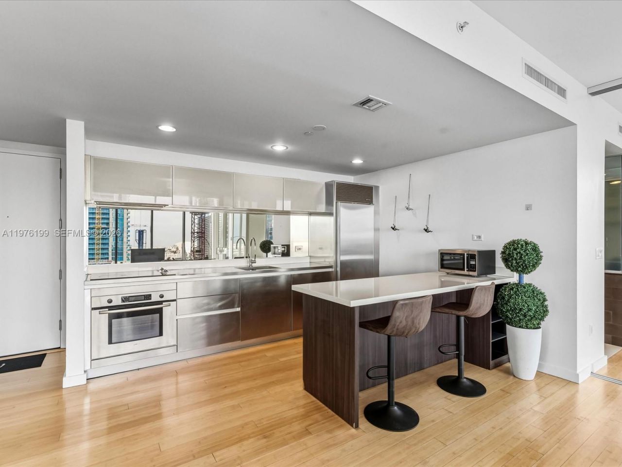 1040 Biscayne Blvd , Unit 1107, Miami, FL 33132 Photo