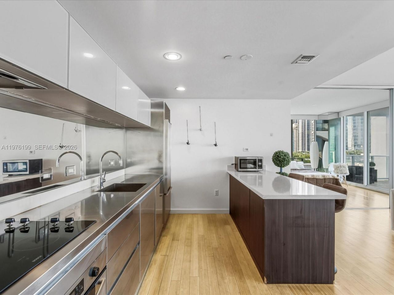 1040 Biscayne Blvd , Unit 1107, Miami, FL 33132 Photo