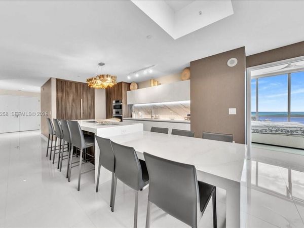 851 NE 1st Ave , Unit 3711, Miami, FL 33132