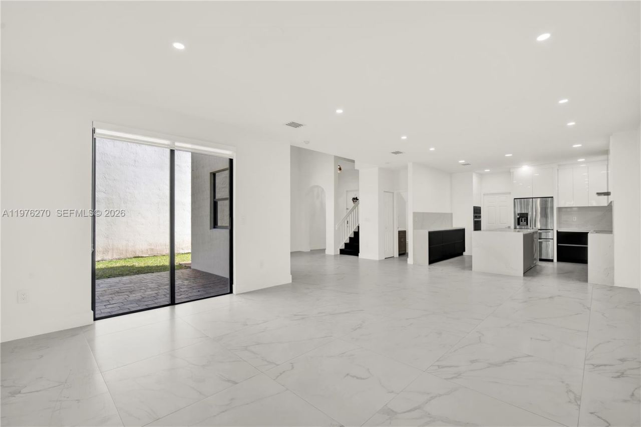 9243 SW 227th Ter, Cutler Bay, FL 33190 Photo