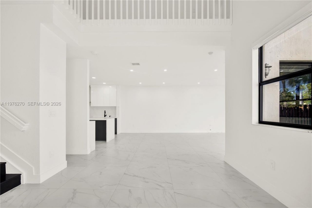 9243 SW 227th Ter, Cutler Bay, FL 33190 Photo