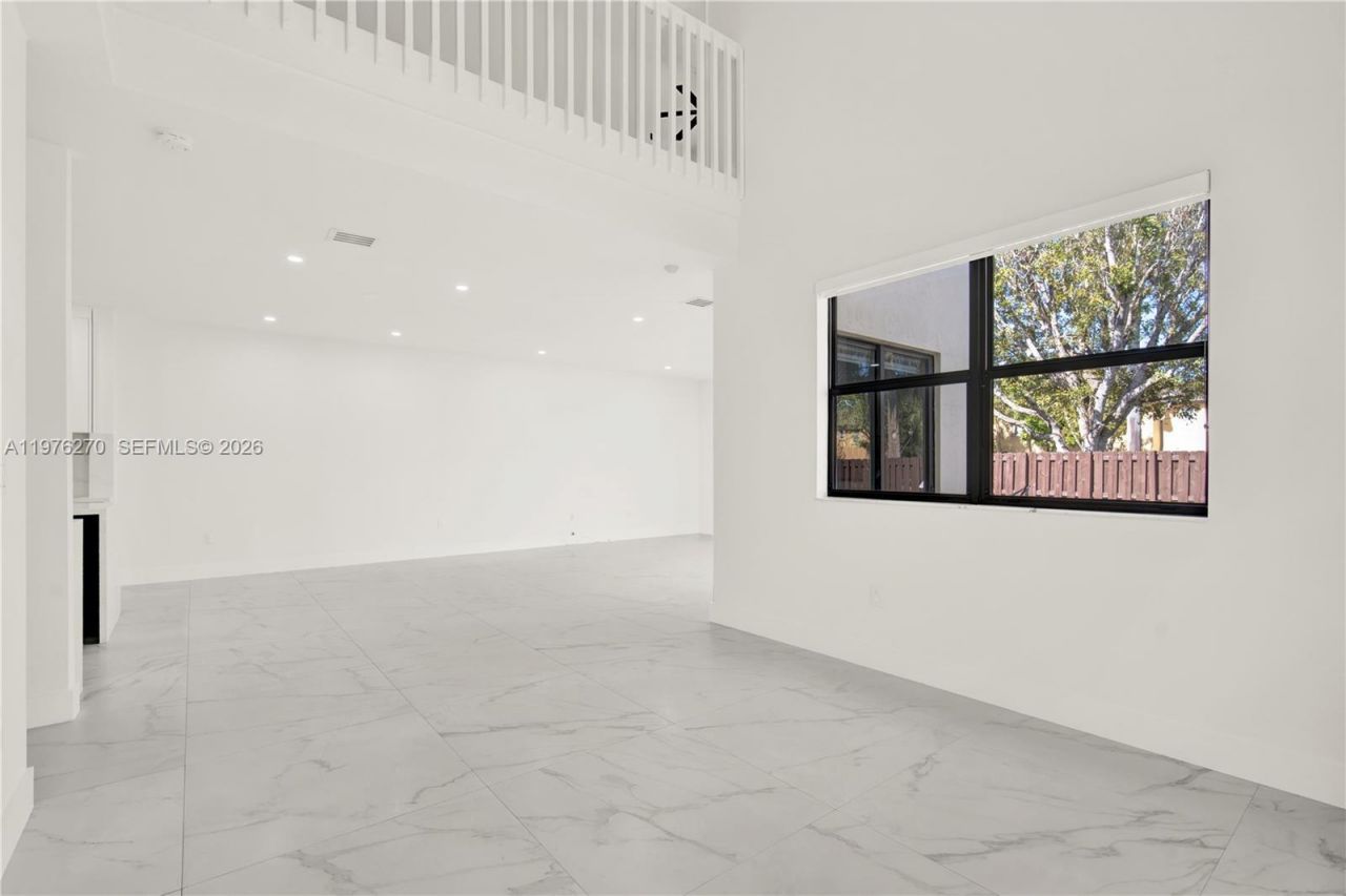 9243 SW 227th Ter, Cutler Bay, FL 33190 Photo