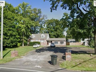 242 W TRENTON AVENUE, MORRISVILLE, PA 19067