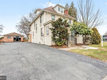 3329 MARKET STREET, Unit A (2ND FLO, CAMP HILL, PA 17011