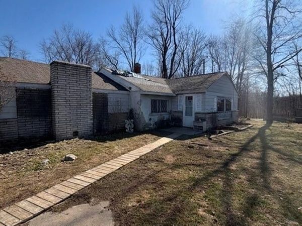 18821 Brownsville Street, Cassopolis, MI 49031