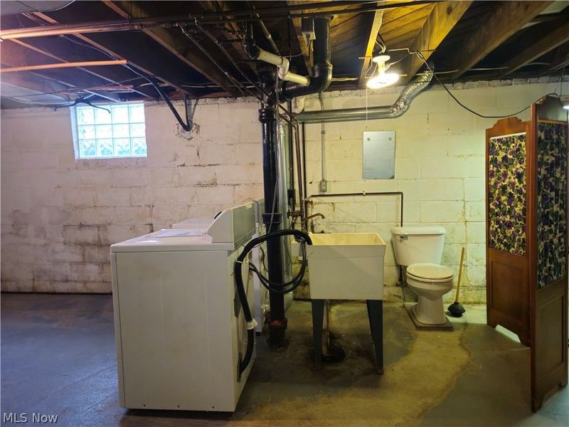 129 Idlewild Street , Akron, OH 44313 Photo 15