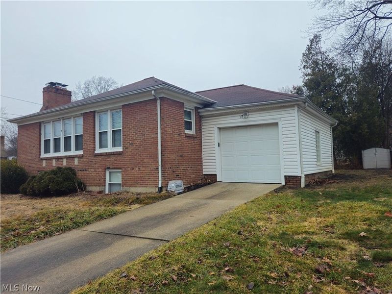 129 Idlewild Street , Akron, OH 44313 Photo 3