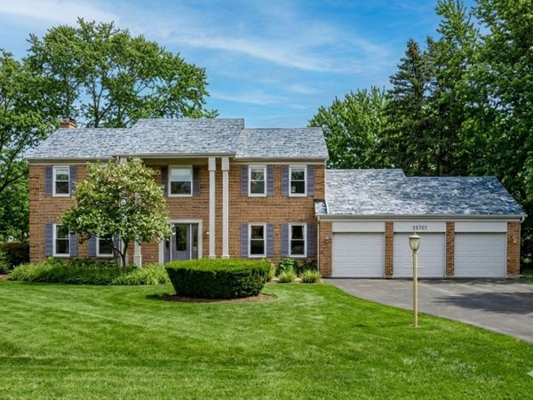 25707 N Eagle Drive , Mundelein, IL 60060