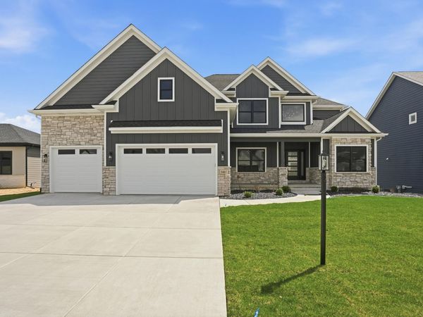 9467 Tall Grass Trail, St. John, IN 46373