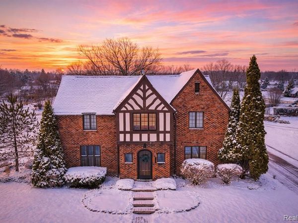 142 Ottawa Drive, Pontiac, MI 48341