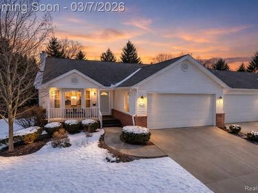 1018 Curzon Street, Howell, MI 48843