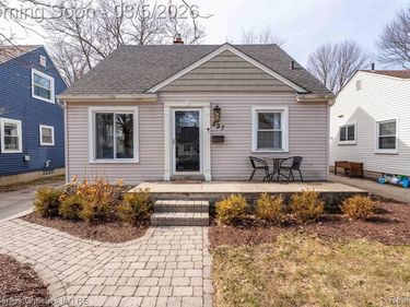 207 N Vermont Avenue, Royal Oak, MI 48067