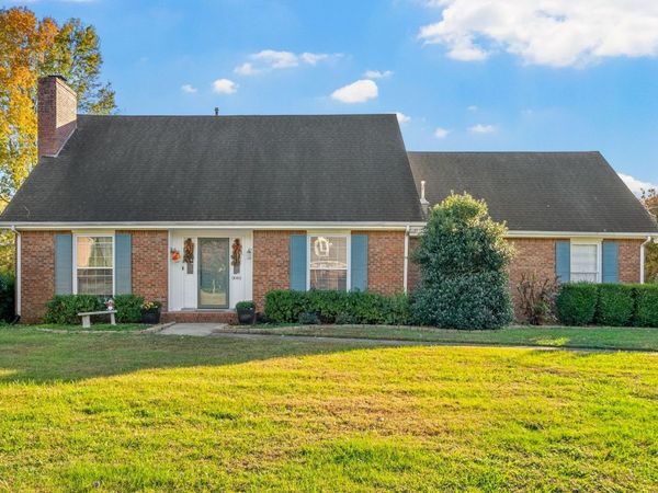 3060 Williamsburg Rd , Clarksville, TN 37043